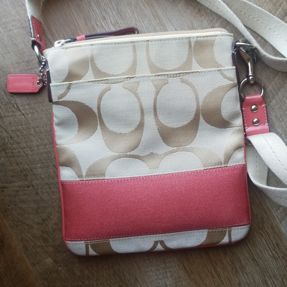 Classic C Crossbody